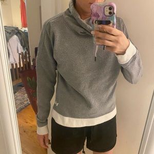 XS gray Under Armor Cowl Neck